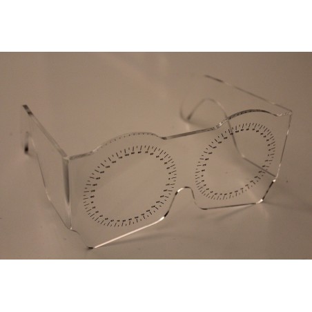 Monture en plexiglass transparente
